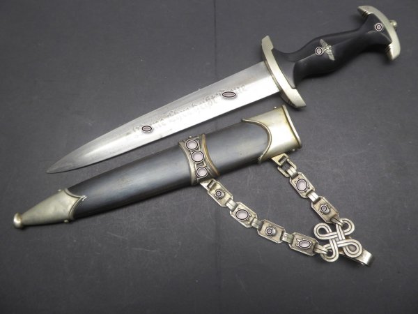 SS chain dagger, early version