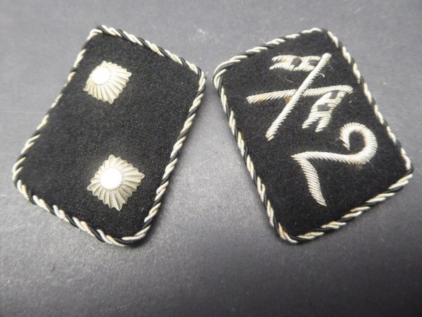 Pair of collar tabs - special associations cavalry standard 2