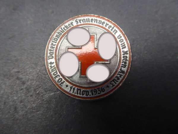 Abzeichen - 70 Jahre Vaterländischer Frauenverein vom Roten Kreuz 1936