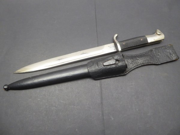 Bayonets - long bayonet with coupling shoe from the manufacturer Puma Solingen
