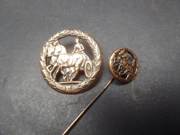 German driver's badge + miniature 57 shape, bronze