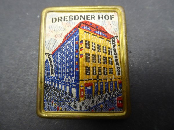 Badge - Dresden Court