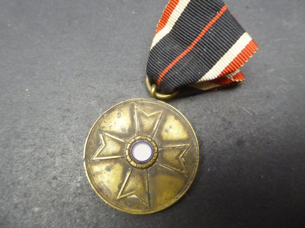 Medaille für Kriegsverdienst 1939 am Band