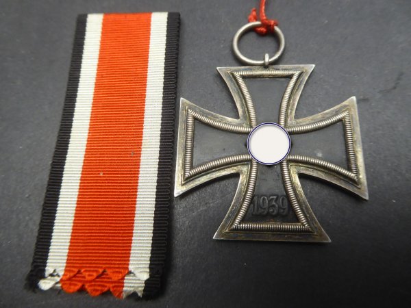 EK2 Eisernes Kreuz 2. Klasse 1939 am Band - unmarkiertes Stück - 118 A. Menz & Sohn, Wien ??