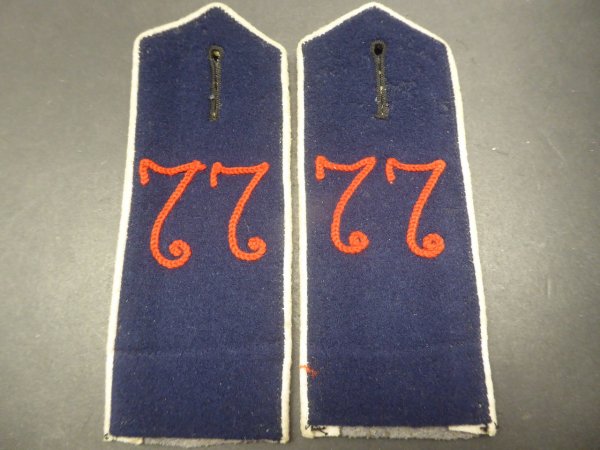 Pair of shoulder boards - Prussian Infantry Regiment No. 77 Hanover - back field gray