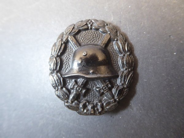VWA wounded badge in black 1918, magnetic